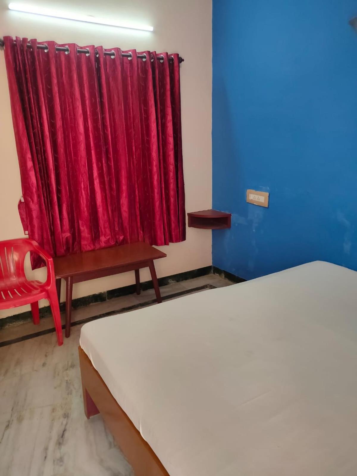Anjana Hotels Theni Allinagaram Exterior foto